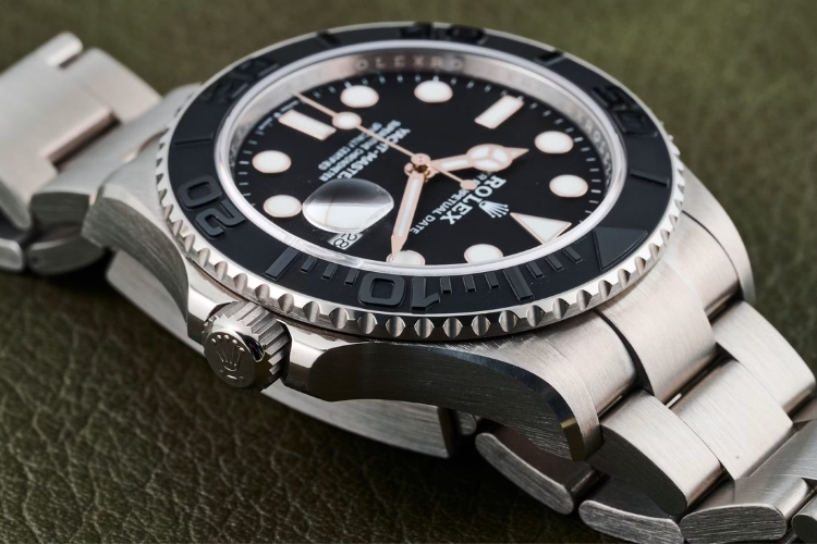 Kỳ Lân Luxury titanium rlx tren rolex yacht master 42 8 Titanium RLX trên Rolex Yacht Master 42 có gì đặc biệt?