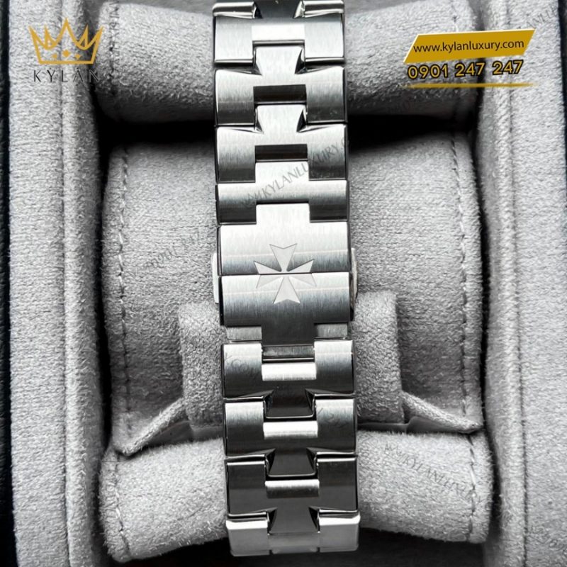Đồng hồ Vacheron Constantin Overseas Self Winding thép mặt số đen 4520V