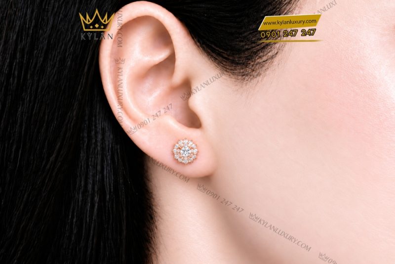 Bông tai vàng hồng Au750 đính kim cương họa tiết đóa hoa