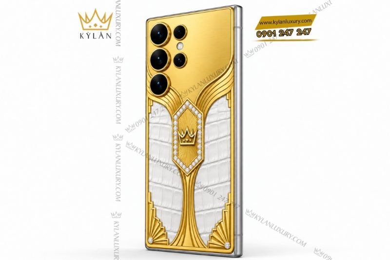 Điện thoại Samsung Galaxy S26 Ultra custom vàng Au750 đính kim cương và da cá sấu