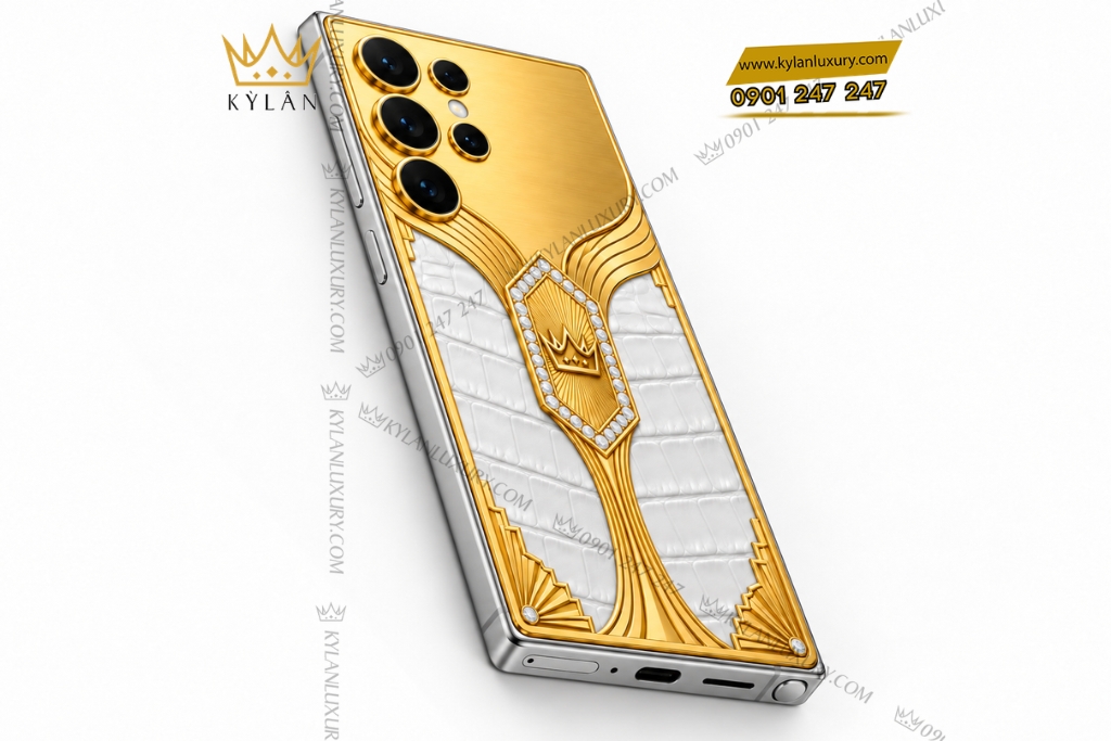Điện thoại Samsung Galaxy S26 Ultra custom vàng Au750 đính kim cương và da cá sấu