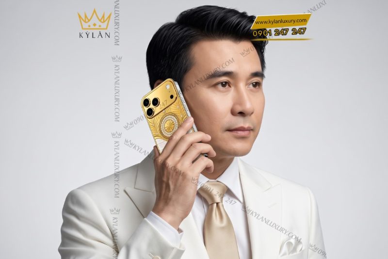 Điện thoại iPhone 18 Pro Max custom vàng Au750 đính kim cương và da cá sấu