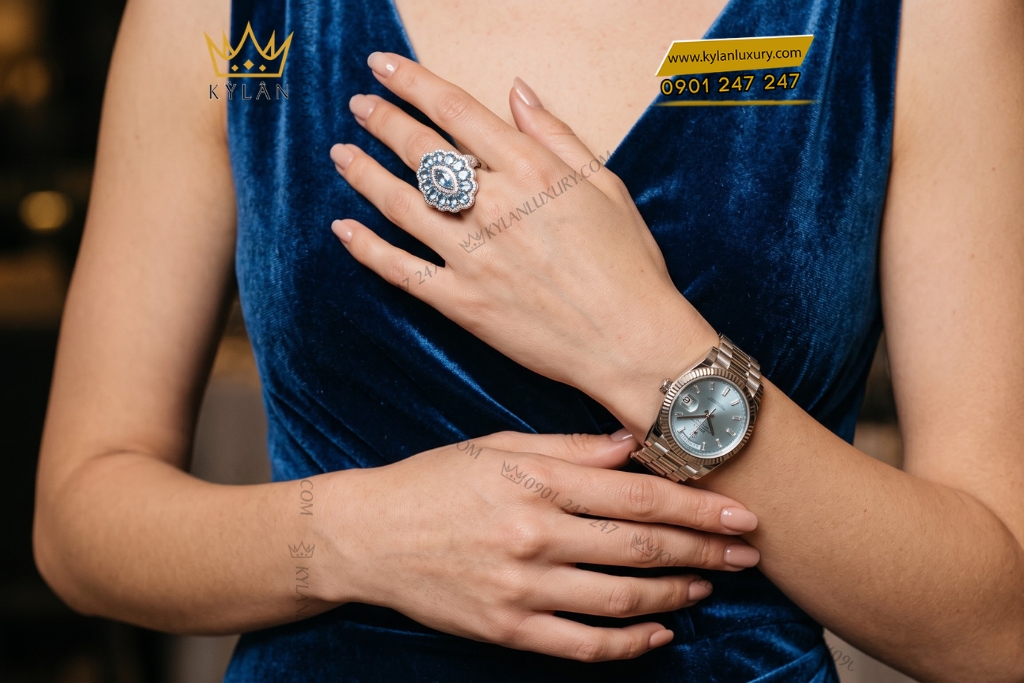 Nhẫn nữ vàng trắng Au750 đính sapphire xanh