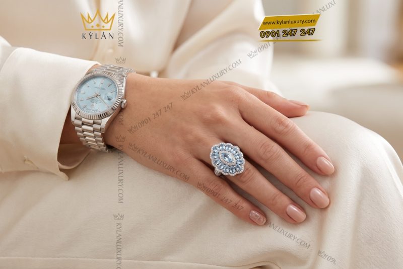 Nhẫn nữ vàng trắng Au750 đính sapphire xanh