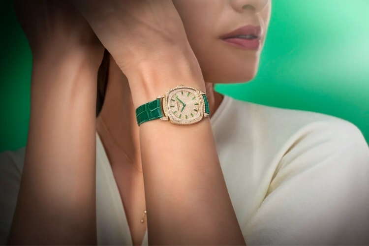Bộ ba Patek Philippe Gondolo full kim cương vừa ra mắt – Ba sắc màu của Haute Joaillerie 8 Kỳ Lân Luxury bo ba patek philippe gondolo full kim cuong 2026 11 Bộ ba Patek Philippe Gondolo full kim cương vừa ra mắt – Ba sắc màu của Haute Joaillerie