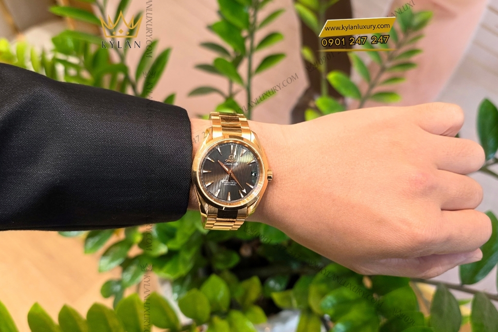 Kỳ Lân Luxury omega seamaster aqua terra vang hong mat so xam 5 Đồng hồ Omega Seamaster Aqua Terra vàng hồng mặt số xám 38.5mm