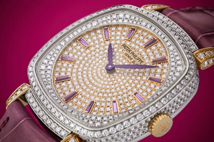 Patek Philippe Gondolo 7043/250GR-001 – Vẻ đẹp Joaillerie lấy cảm hứng Art Deco 6 Kỳ Lân Luxury patek gondolo 7043 250gr 001 moi ra mat 2026 6 Patek Philippe Gondolo 7043/250GR-001 – Vẻ đẹp Joaillerie lấy cảm hứng Art Deco