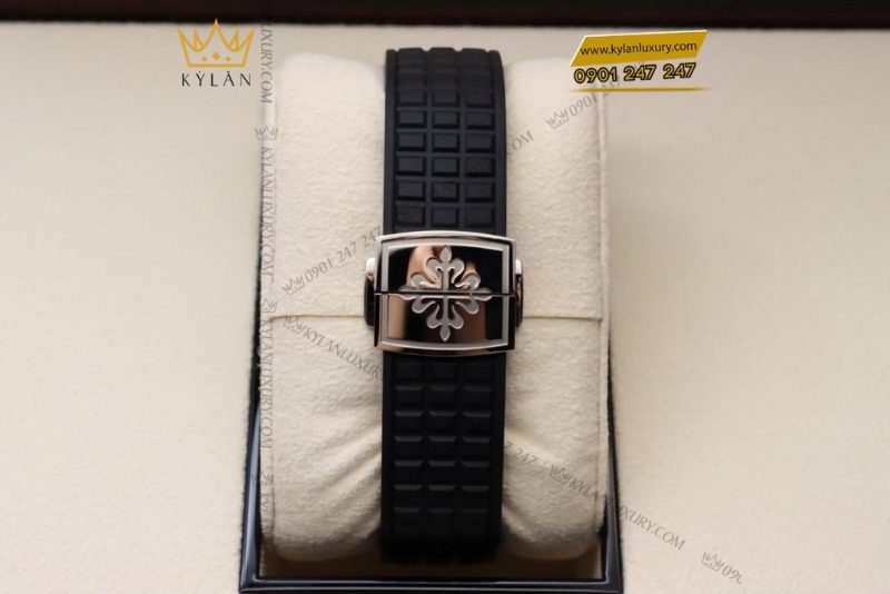 Đồng hồ Patek Philippe Aquanaut Luce mặt đen vành kim 5267/200A-001