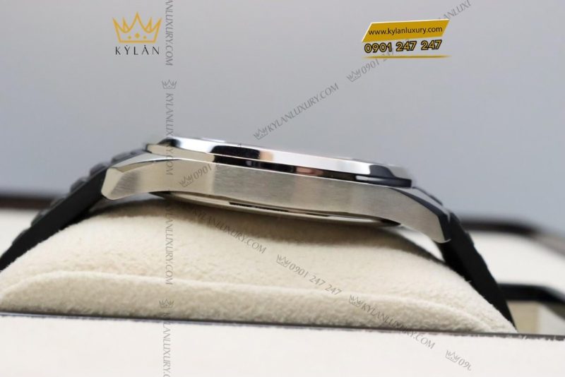 Đồng hồ Patek Philippe Aquanaut Luce mặt đen vành kim 5267/200A-001