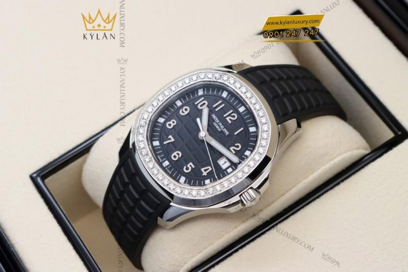Đồng hồ Patek Philippe Aquanaut Luce mặt đen vành kim 5267/200A-001