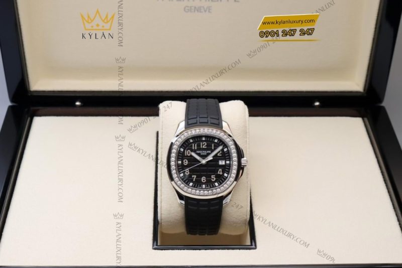 Đồng hồ Patek Philippe Aquanaut Luce mặt đen vành kim 5267/200A-001