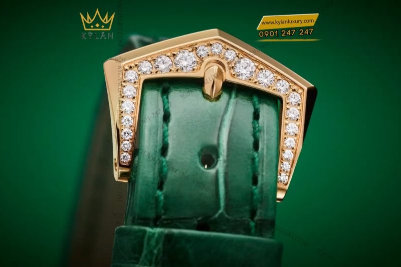 Đồng hồ Patek Philippe Gondolo cọc đá xanh tsavorite 7043/250R-001