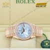 Đồng hồ Rolex Day Date mặt xà cừ vành kim cương 228345RBR-0026