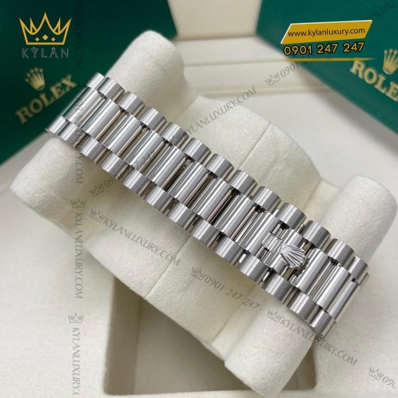 Đồng hồ Rolex Day Date 40 mặt số bạc vành kim 228349RBR-0001
