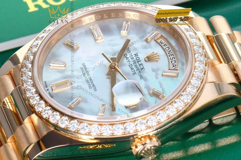 Kỳ Lân Luxury rolex day date 40 xa cu vanh kim 228345rbr 0026 9 Đồng hồ Rolex Day Date mặt xà cừ vành kim cương 228345RBR-0026