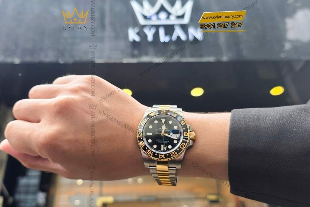 Kỳ Lân Luxury rolex gmt master ii 116713ln demi vang vang mat so den 7 Đồng hồ Rolex GMT Master II demi vàng vàng mặt đen 116713LN-0001