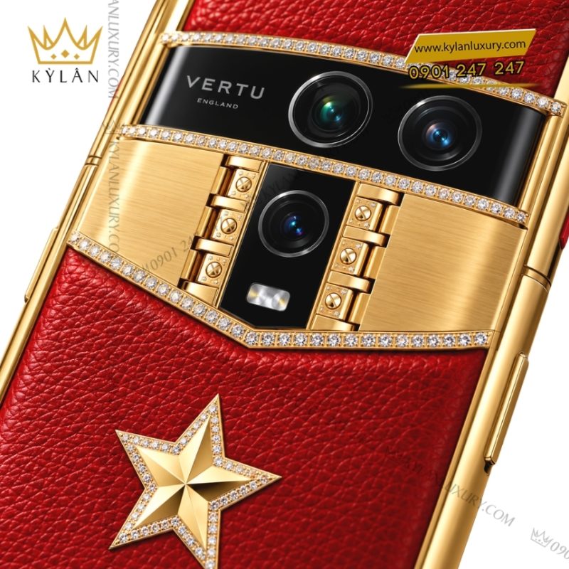Vertu Agent Q custom vàng vàng đính kim cương – Việt Nam